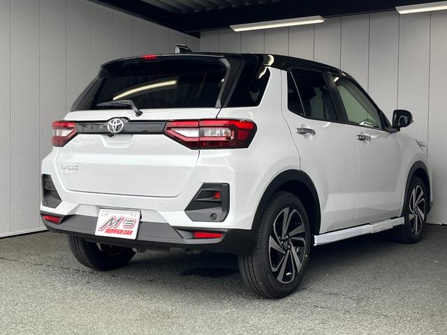 ライズ Ｚ　登録済未使用車　４ＷＤ　純正ディスプレイオーディオ　全周囲モニター　フルセグＴＶ　ＵＳＢ　ＨＤＭＩ　Ｂｌｕｅｔｏｏｔｈ　クルコン　オートライト　オートハイビーム　ＬＥＤライト　ＢＳＭ　後席ＵＳＢ充電（42枚目）