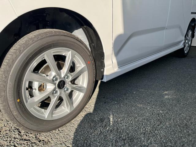 ムーヴ G 届出済未使用車 4WD 左側電動スライドドア USB充電 オートライト LEDライト 衝突被害軽減ブレーキ クリアランスソナー パワーモード バックカメラ プッシュスタート(8枚目)