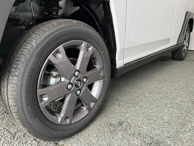 タフト Ｇ　ダーククロムベンチャー　届出済未使用車　４ＷＤ　クルコン　オートライト　オートハイビーム　ＬＥＤライト　クリアランスソナー　レーンアシスト　衝突被害軽減ブレーキ　ＵＳＢ充電　ムーンルーフ　バックカメラ（8枚目）