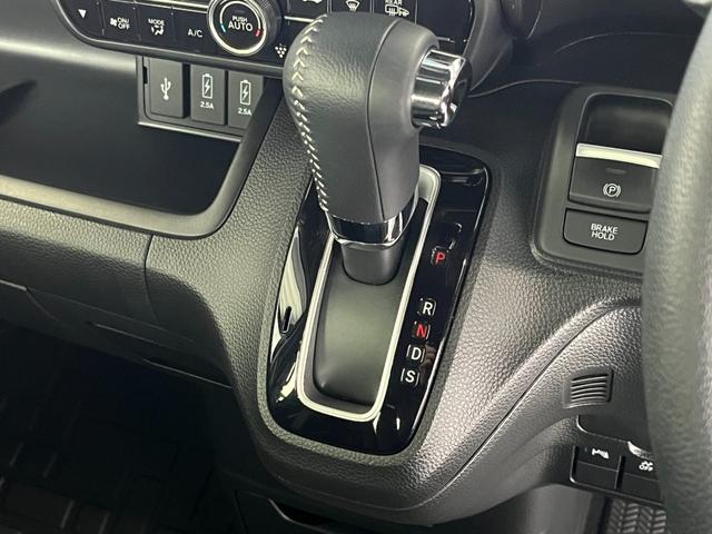 N-BOXカスタム Lターボ 4WD 純正ナビ フルセグTV バックカメラ 前後ドラレコ シートヒーター 衝突被害軽減ブレーキ ソナー レーンアシスト クルコン LED オートライト 両側電動スライドドア USB BT(19枚目)