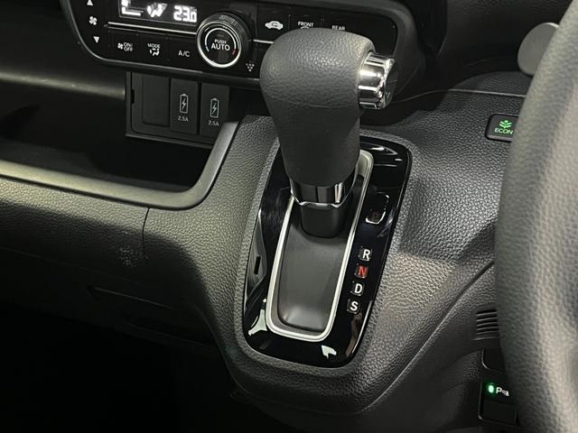 N-BOXカスタム L 前後ドラレコ LEDライト オートライト 左側電動スライドドア レーンアシスト クリアランスソナー USB充電 ECON 衝突被害軽減ブレーキ エンジンスターター シートヒーター バックカメラ(11枚目)