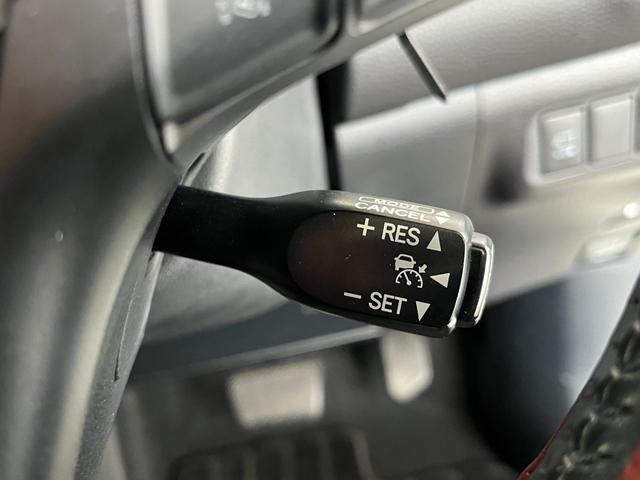 ハリアーハイブリッド プレミアム アドバンスドパッケージ 4WD 前方ドラレコ ETC レーダー探知機 クルコン モデリスタエアロ パワーバックドア JBLスピーカー 純正ナビ 全周囲モニター LEDライト オートライト オートハイビーム USB AUX(33枚目)