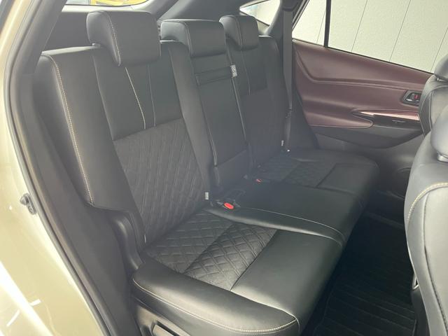 ハリアーハイブリッド プレミアム アドバンスドパッケージ 4WD 前方ドラレコ ETC レーダー探知機 クルコン モデリスタエアロ パワーバックドア JBLスピーカー 純正ナビ 全周囲モニター LEDライト オートライト オートハイビーム USB AUX(46枚目)