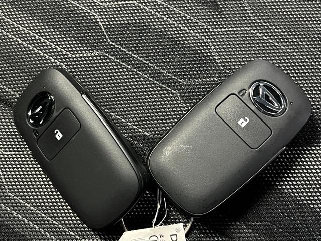 タフト G ダーククロムベンチャー 届出済未使用車 4WD 衝突被害軽減ブレーキ クリアランスソナー ムーンルーフ バックカメラ パワーモード オートライト LEDライト シートヒーター USB USB充電 クルコン(30枚目)