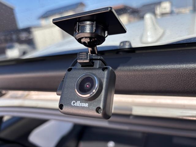 プリウス Ａツーリングセレクション　前後ドラレコ　ＳＤナビ　バックカメラ　フルセグＴＶ　ＥＴＣ　シートヒーター　衝突被害軽減ブレーキ　パーキングアシスト　フロントデアイサー　クリアランスソナー　レーンアシスト　ＢＳＭ　１００Ｖ電源（35枚目）