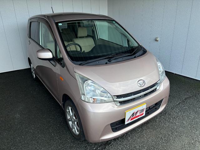 ムーヴ Ｘリミテッド　４ＷＤ　純正ナビ　ワンセグＴＶ　バックカメラ　ＥＴＣ　エコモード　ＡＵＸ接続　プッシュスタート　純正１４ＡＷ　ハロゲンランプ　ＣＤ再生（4枚目）