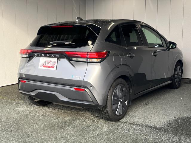 ノート Ｘ　ＦＯＵＲ　４ＷＤ　前方ドラレコ　メモリーナビ　バックカメラ　ＥＴＣ　衝突被害軽減ブレーキ　シートヒーター　クリアランスソナー　レーンアシスト　ステアリングヒーター　オートライト　ＵＳＢ充電　ＡＵＸ　ＵＳＢ　ＢＴ（5枚目）