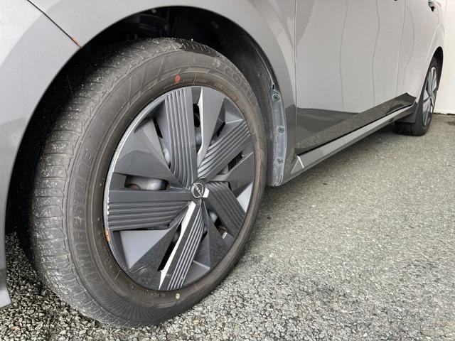 ノート Ｘ　ＦＯＵＲ　４ＷＤ　前方ドラレコ　メモリーナビ　バックカメラ　ＥＴＣ　衝突被害軽減ブレーキ　シートヒーター　クリアランスソナー　レーンアシスト　ステアリングヒーター　オートライト　ＵＳＢ充電　ＡＵＸ　ＵＳＢ　ＢＴ（8枚目）