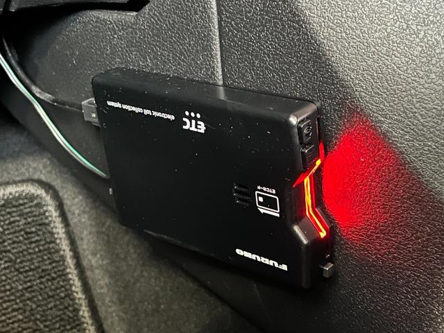 ノート Ｘ　ＦＯＵＲ　４ＷＤ　前方ドラレコ　メモリーナビ　バックカメラ　ＥＴＣ　衝突被害軽減ブレーキ　シートヒーター　クリアランスソナー　レーンアシスト　ステアリングヒーター　オートライト　ＵＳＢ充電　ＡＵＸ　ＵＳＢ　ＢＴ（31枚目）