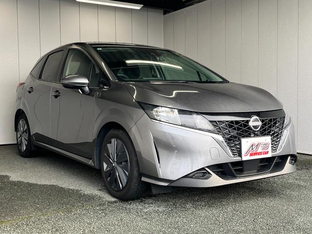 ノート Ｘ　ＦＯＵＲ　４ＷＤ　前方ドラレコ　メモリーナビ　バックカメラ　ＥＴＣ　衝突被害軽減ブレーキ　シートヒーター　クリアランスソナー　レーンアシスト　ステアリングヒーター　オートライト　ＵＳＢ充電　ＡＵＸ　ＵＳＢ　ＢＴ（42枚目）