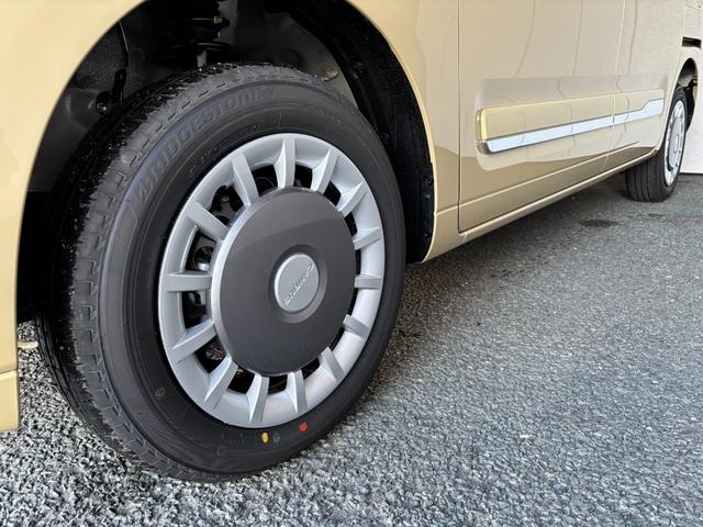 ムーヴキャンバス セオリーＧ　４ＷＤ　届出済未使用車　バックカメラ　衝突被害軽減ブレーキ　シートヒーター　クリアランスソナー　レーンアシスト　ドリンクヒーター　両側電動スライドドア　パワーモード　オートライト　フォグランプ（8枚目）