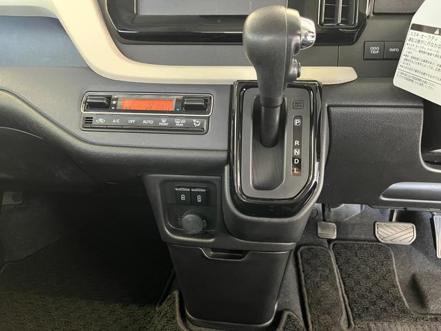 ソリオ ハイブリッドＭＸ　４ＷＤ　衝突被害軽減ブレーキ　左側電動スライドドア　クリアランスソナー　レーンアシスト　シートヒーター　クルコン　ステリモ　オートライト　ＵＳＢ充電　純正１４ＡＷ（10枚目）