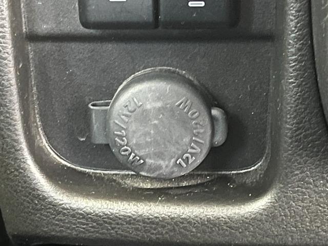 ソリオ ハイブリッドＭＸ　４ＷＤ　衝突被害軽減ブレーキ　左側電動スライドドア　クリアランスソナー　レーンアシスト　シートヒーター　クルコン　ステリモ　オートライト　ＵＳＢ充電　純正１４ＡＷ（18枚目）