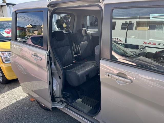 ソリオ ハイブリッドＭＸ　４ＷＤ　衝突被害軽減ブレーキ　左側電動スライドドア　クリアランスソナー　レーンアシスト　シートヒーター　クルコン　ステリモ　オートライト　ＵＳＢ充電　純正１４ＡＷ（37枚目）