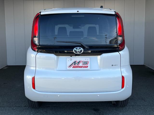 シエンタ ハイブリッドＧ　４ＷＤ　７人乗り　純正８インチディスプレイオーディオ　フルセグＴＶ　全周囲カメラ　ＥＴＣ　衝突被害軽減ブレーキ　クリアランスソナー　レーンアシスト　フロントデアイサー　クルコン　ＵＳＢ　ＢＴ接続（6枚目）