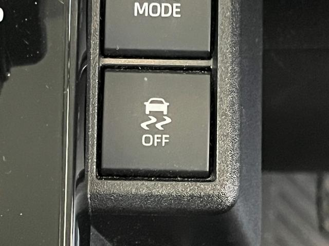 シエンタ ハイブリッドＧ　４ＷＤ　７人乗り　純正８インチディスプレイオーディオ　フルセグＴＶ　全周囲カメラ　ＥＴＣ　衝突被害軽減ブレーキ　クリアランスソナー　レーンアシスト　フロントデアイサー　クルコン　ＵＳＢ　ＢＴ接続（21枚目）