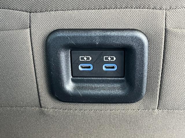 シエンタ ハイブリッドＧ　４ＷＤ　７人乗り　純正８インチディスプレイオーディオ　フルセグＴＶ　全周囲カメラ　ＥＴＣ　衝突被害軽減ブレーキ　クリアランスソナー　レーンアシスト　フロントデアイサー　クルコン　ＵＳＢ　ＢＴ接続（36枚目）