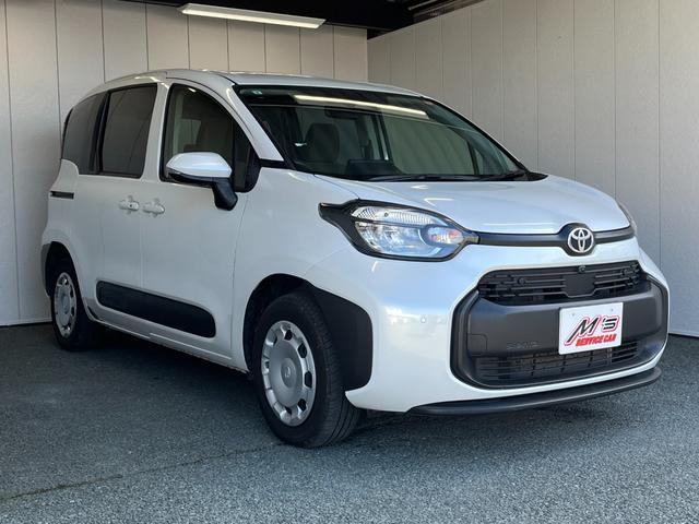 シエンタ ハイブリッドＧ　４ＷＤ　７人乗り　純正８インチディスプレイオーディオ　フルセグＴＶ　全周囲カメラ　ＥＴＣ　衝突被害軽減ブレーキ　クリアランスソナー　レーンアシスト　フロントデアイサー　クルコン　ＵＳＢ　ＢＴ接続（47枚目）