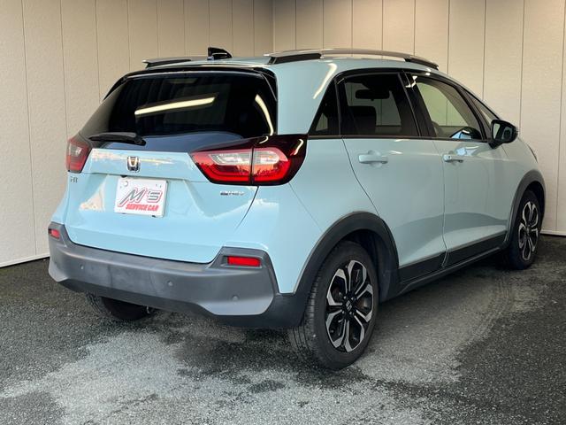 フィット e:HEVクロスター 4WD ETC 純正ナビ バックモニター ワンセグTV クルコン オートライト LEDライト 衝突被害軽減ブレーキ 横滑り防止装置 レーンアシスト フロントデアイサー クリアランスソナー ECON(5枚目)