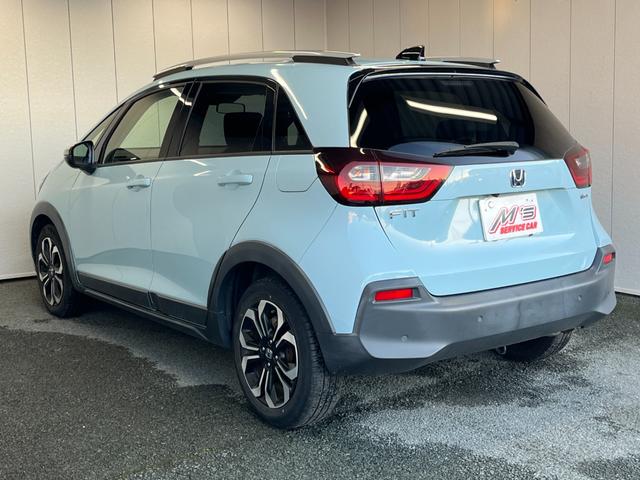 フィット e:HEVクロスター 4WD ETC 純正ナビ バックモニター ワンセグTV クルコン オートライト LEDライト 衝突被害軽減ブレーキ 横滑り防止装置 レーンアシスト フロントデアイサー クリアランスソナー ECON(7枚目)