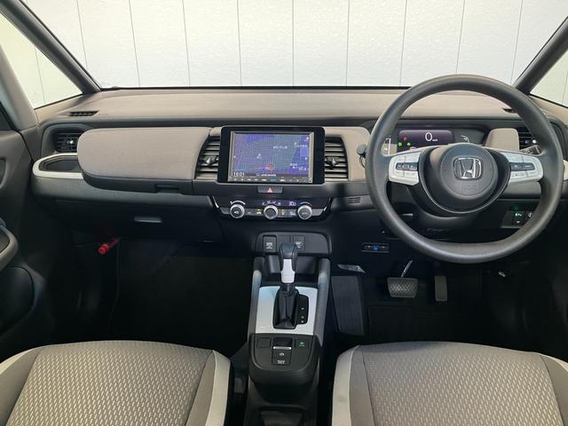 フィット e:HEVクロスター 4WD ETC 純正ナビ バックモニター ワンセグTV クルコン オートライト LEDライト 衝突被害軽減ブレーキ 横滑り防止装置 レーンアシスト フロントデアイサー クリアランスソナー ECON(37枚目)