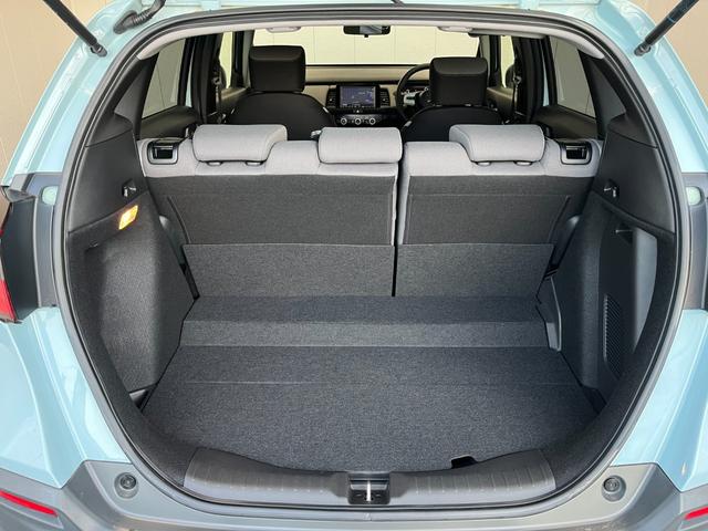 フィット e:HEVクロスター 4WD ETC 純正ナビ バックモニター ワンセグTV クルコン オートライト LEDライト 衝突被害軽減ブレーキ 横滑り防止装置 レーンアシスト フロントデアイサー クリアランスソナー ECON(39枚目)