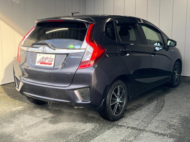 フィットハイブリッド Lパッケージ 純正HDDナビ バックモニター フルセグTV ETC CD DVD可 Bluetooth接続 USB HDMI クルコン 衝突被害軽減ブレーキ 横滑り防止装置 フロントデアイサー LEDライト(5枚目)