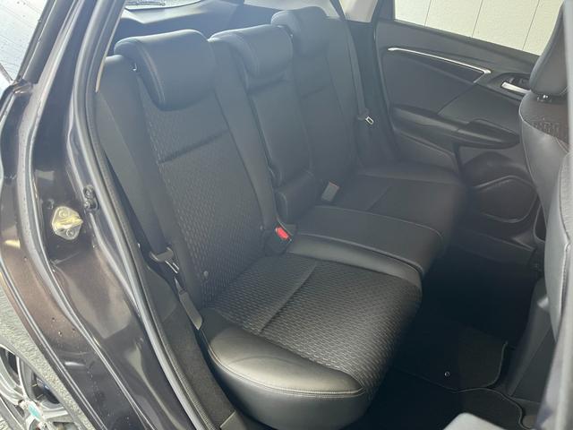 フィットハイブリッド Lパッケージ 純正HDDナビ バックモニター フルセグTV ETC CD DVD可 Bluetooth接続 USB HDMI クルコン 衝突被害軽減ブレーキ 横滑り防止装置 フロントデアイサー LEDライト(37枚目)