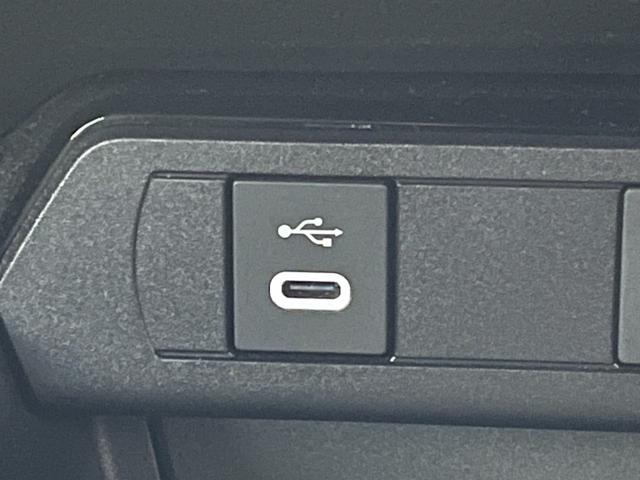 プリウス Z 4WD 前後ドラレコ ETC2 純正ナビ 全周囲モニター モデリスタエアロ 置くだけ充電 クルコン ステアリングヒーター シートヒーター パワーシート クリアランスソナー 100V電源 オートライト(20枚目)