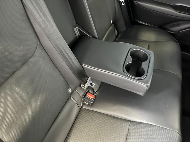 プリウス Z 4WD 前後ドラレコ ETC2 純正ナビ 全周囲モニター モデリスタエアロ 置くだけ充電 クルコン ステアリングヒーター シートヒーター パワーシート クリアランスソナー 100V電源 オートライト(45枚目)