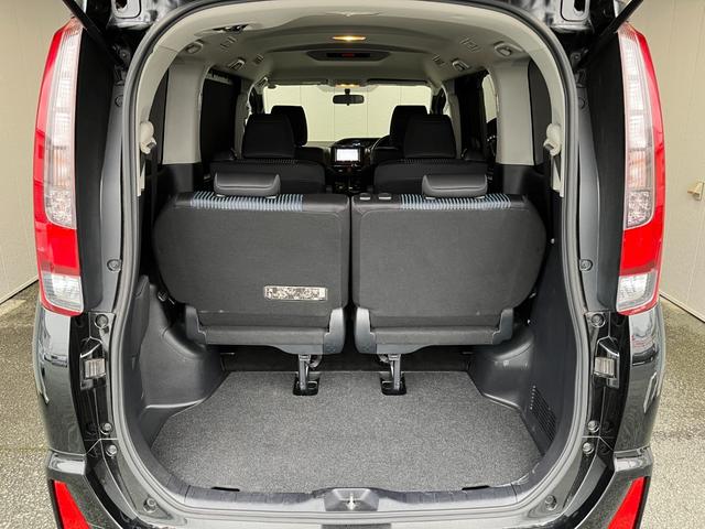 ノア Si 4WD 寒冷地仕様 ETC 社外ナビ バックモニター CD DVD可 Bluetooth接続 フルセグTV オートライト LEDライト フロントデアイサー 横滑り防止装置 左側電動スライドドア(36枚目)