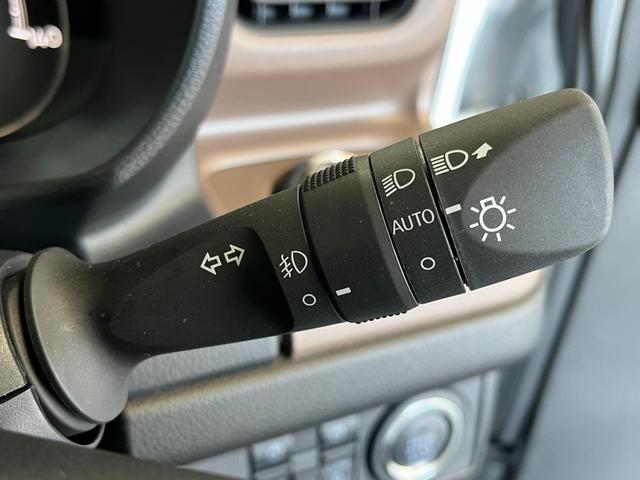 ムーヴキャンバス セオリーＧ　４ＷＤ　届出済未使用車　両側電動スライドドア　全周囲カメラ　オートライト　ＬＥＤライト　クリアランスソナー　ＵＳＢ充電　ドリンクヒーター　衝突被害軽減ブレーキ　シートヒーター　オーディオレス（31枚目）