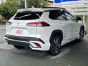 カローラクロス ハイブリッド　Ｚ　４ＷＤ　前方ドラレコ　純正ディスプレイオーディオプラス　全周囲モニター　Ｂｌｕｅｔｏｏｔｈ　フルセグＴＶ　パワーバックドア　オートライト　ＬＥＤライト　置くだけ充電　サンルーフ　後席ＵＳＢ充電（5枚目）