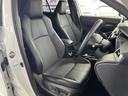ハイブリッド　Ｚ　４ＷＤ　前方ドラレコ　純正ディスプレイオーディオプラス　全周囲モニター　Ｂｌｕｅｔｏｏｔｈ　フルセグＴＶ　パワーバックドア　オートライト　ＬＥＤライト　置くだけ充電　サンルーフ　後席ＵＳＢ充電（9枚目）