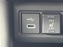 ハイブリッド　Ｚ　４ＷＤ　前方ドラレコ　純正ディスプレイオーディオプラス　全周囲モニター　Ｂｌｕｅｔｏｏｔｈ　フルセグＴＶ　パワーバックドア　オートライト　ＬＥＤライト　置くだけ充電　サンルーフ　後席ＵＳＢ充電（18枚目）