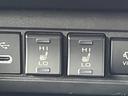 ハイブリッド　Ｚ　４ＷＤ　前方ドラレコ　純正ディスプレイオーディオプラス　全周囲モニター　Ｂｌｕｅｔｏｏｔｈ　フルセグＴＶ　パワーバックドア　オートライト　ＬＥＤライト　置くだけ充電　サンルーフ　後席ＵＳＢ充電（19枚目）