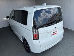 フリード ｅ：ＨＥＶエアー　ＥＸ　４ＷＤ　登録済未使用車　ディスプレイオーディオ 0900204A30250619W001 7