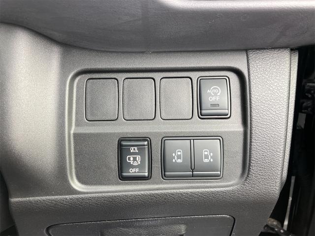 セレナ ハイウェイスターＶ　４ＷＤ　プロパイロット　純正ナビ　フルセグＴＶ　アラウンドビューモニター　エマージェンシーブレーキ　両側パワースライドドア　ＬＥＤヘッドライト　オートライト　ＥＴＣ　アダプティブクルーズコントロール（10枚目）
