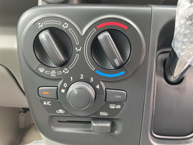 エブリイ ジョイン　届け出済み未使用車　４ＷＤ　スズキセーフティサポート　ＬＥＤヘッドライト　ヒーテッドドアミラー　シートヒーター　シートバックテーブル　キーレス　プッシュスタート　アイドリングストップ　スライドドアドア（15枚目）