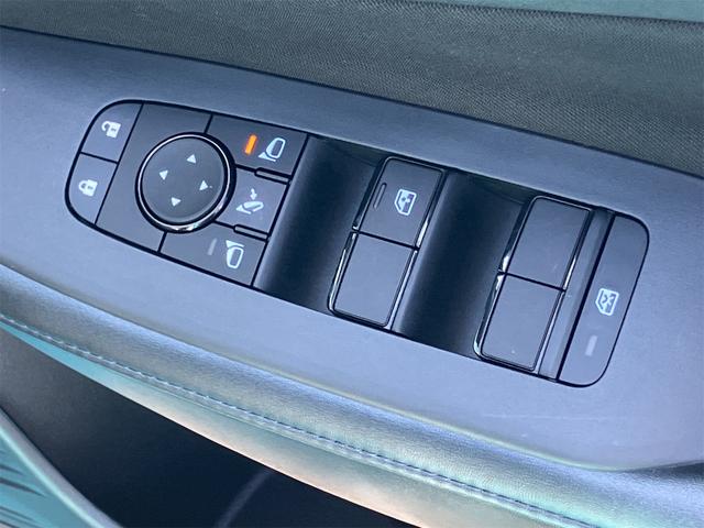 ノート X FOUR 4WD 全周囲カメラ ナビ クリアランスソナー オートクルーズコントロール 衝突被害軽減システム アルミホイール オートマチックハイビーム オートライト スマートキー アイドリングストップ(11枚目)