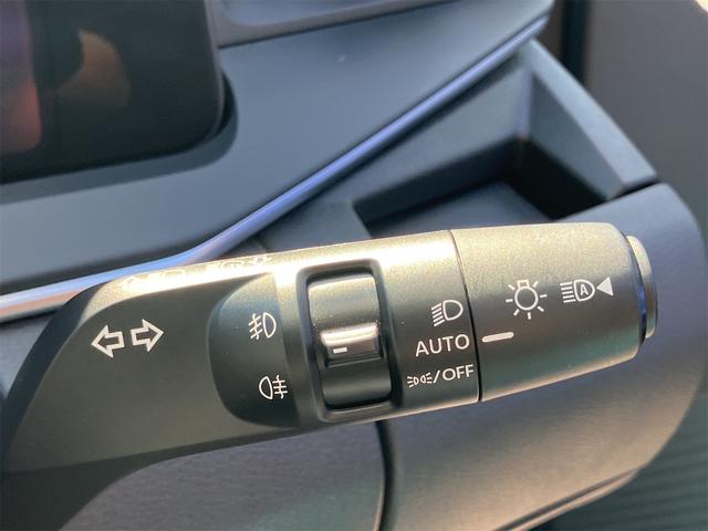 ノート X FOUR 4WD 全周囲カメラ ナビ クリアランスソナー オートクルーズコントロール 衝突被害軽減システム アルミホイール オートマチックハイビーム オートライト スマートキー アイドリングストップ(29枚目)