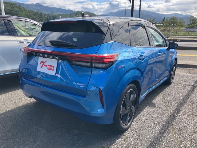 オーラ Ｇ　ＦＯＵＲ　４ＷＤ　全周囲カメラ　ナビ　ＴＶ　クリアランスソナー　衝突被害軽減システム　アルミホイール　オートマチックハイビーム　オートライト　ＬＥＤヘッドランプ　スマートキー　アイドリングストップ（16枚目）