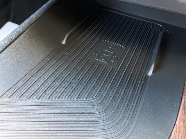 オーラ Ｇ　ＦＯＵＲ　４ＷＤ　全周囲カメラ　ナビ　ＴＶ　クリアランスソナー　衝突被害軽減システム　アルミホイール　オートマチックハイビーム　オートライト　ＬＥＤヘッドランプ　スマートキー　アイドリングストップ（34枚目）