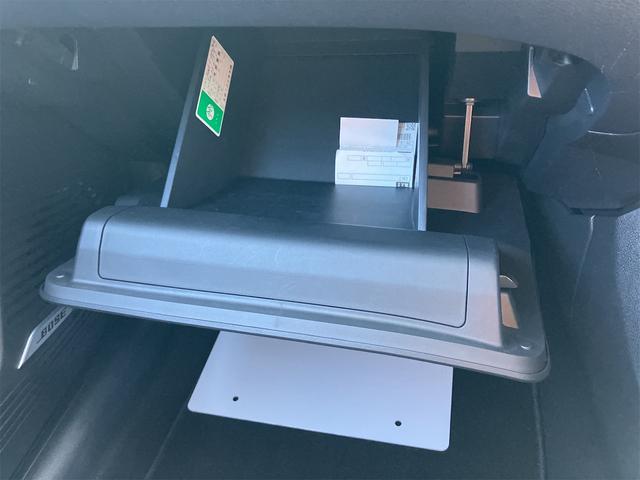 オーラ Ｇ　ＦＯＵＲ　４ＷＤ　全周囲カメラ　ナビ　ＴＶ　クリアランスソナー　衝突被害軽減システム　アルミホイール　オートマチックハイビーム　オートライト　ＬＥＤヘッドランプ　スマートキー　アイドリングストップ（36枚目）