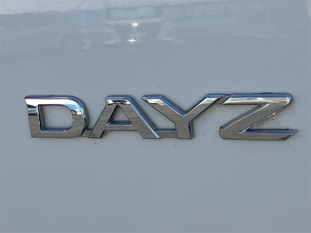 デイズ Ｓ　４ＷＤ　クリアランスソナー　衝突被害軽減システム　キーレスエントリー　アイドリングストップ　電動格納ミラー　シートヒーター　ベンチシート　ＣＶＴ　ＡＢＳ　ＥＳＣ　ミュージックプレイヤー接続可（24枚目）