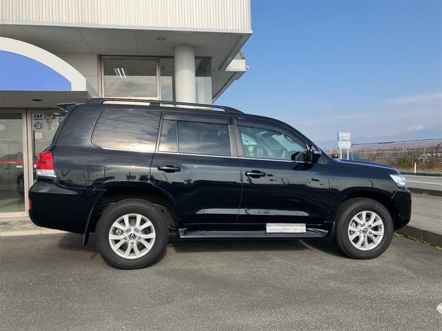 ランドクルーザー AX 4WD ドライブレコーダー ETC バックカメラ ワンオーナー車 オートクルーズコントロール 黒革調シートカバー 9インチナビ&フルセグTV オートマチックハイビーム オートライト LEDヘッドランプ(14枚目)