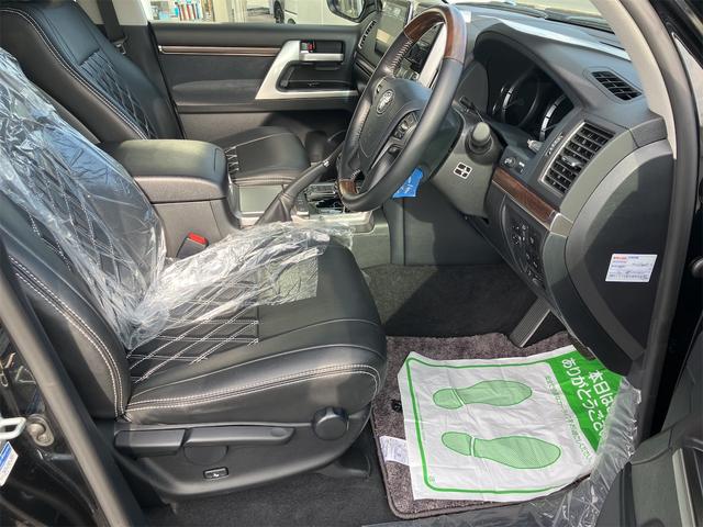 ランドクルーザー AX 4WD ドライブレコーダー ETC バックカメラ ワンオーナー車 オートクルーズコントロール 黒革調シートカバー 9インチナビ&フルセグTV オートマチックハイビーム オートライト LEDヘッドランプ(47枚目)