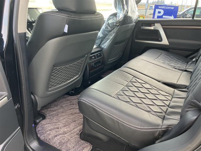 ランドクルーザー AX 4WD ドライブレコーダー ETC バックカメラ ワンオーナー車 オートクルーズコントロール 黒革調シートカバー 9インチナビ&フルセグTV オートマチックハイビーム オートライト LEDヘッドランプ(68枚目)