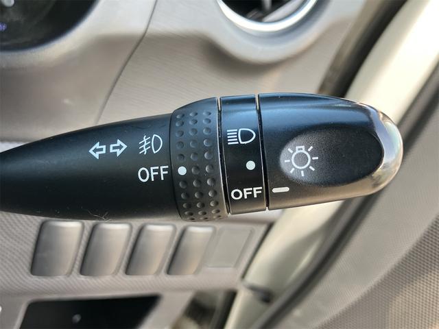 タントエグゼ カスタムＳ　４ＷＤ　ワンオーナー車　スマートキー　ＬＥＤヘッドライト　ＥＴＣ　エアロスポイラー　純正アルミホイール　フォグライト　電動格納ミラー　ウインカーミラー（10枚目）