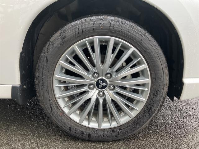 アウトランダーPHEV Gプラスパッケージ 4WD 全周囲カメラ クリアランスソナー オートクルーズコントロール レーンアシスト パワーシート 衝突被害軽減システム TV オートマチックハイビーム オートライト LEDヘッドランプ(20枚目)